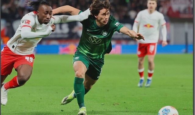 德甲惊艳首秀的日本前锋盐贝健人遭海外媒体连续两场打出全队最低分