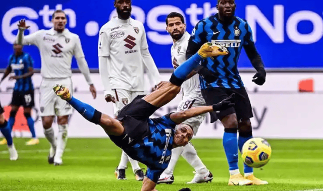 周日020 意甲强弱对决：萨索洛主场残阵保平VS国际米兰客场稳胜，争冠与守势博弈