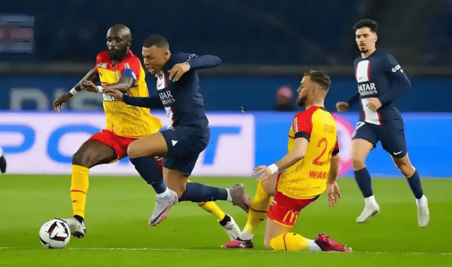 法甲保级生死战：南特主场死磕尼斯