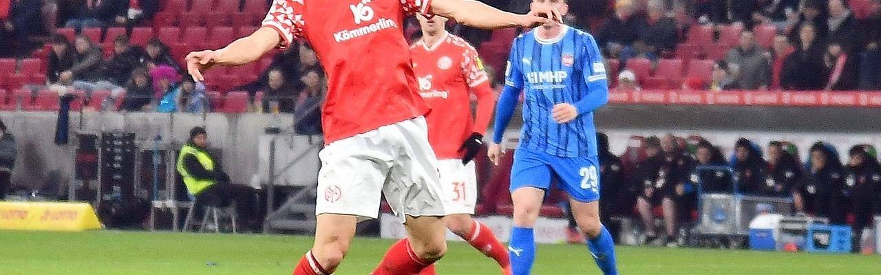 2-1,33岁韩国球员闪耀欧洲：率队终结连续12轮德甲不胜