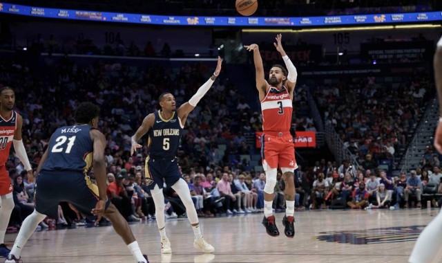 墨菲三世24分特雷杨17分 鹈鹕大胜奇才